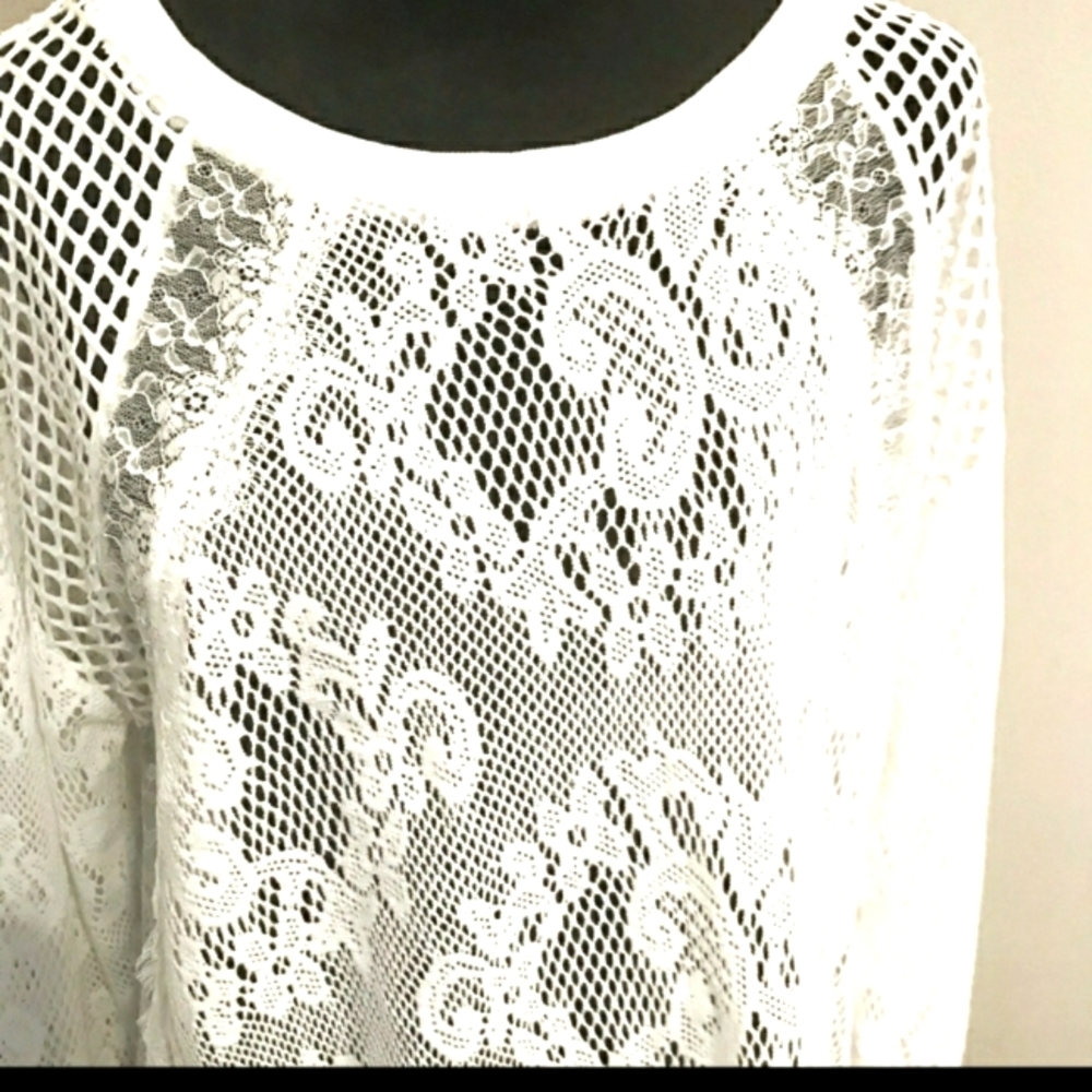Beautiful lace pullover!!